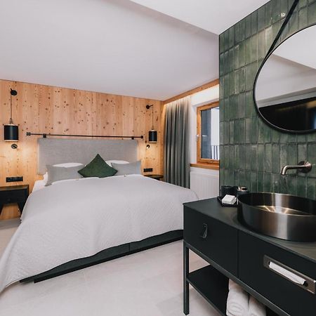 Alpinlounge Raetia Appartements イシュグル エクステリア 写真