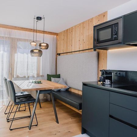 Alpinlounge Raetia Appartements イシュグル エクステリア 写真