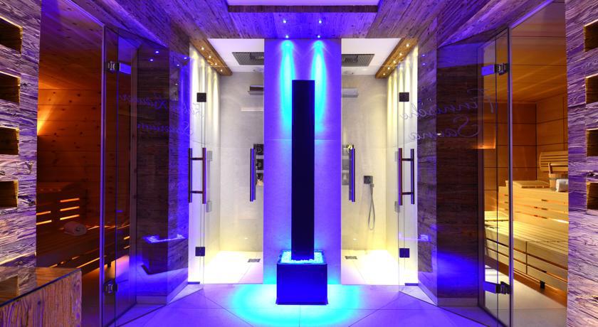 Alpinlounge Raetia Appartements イシュグル エクステリア 写真