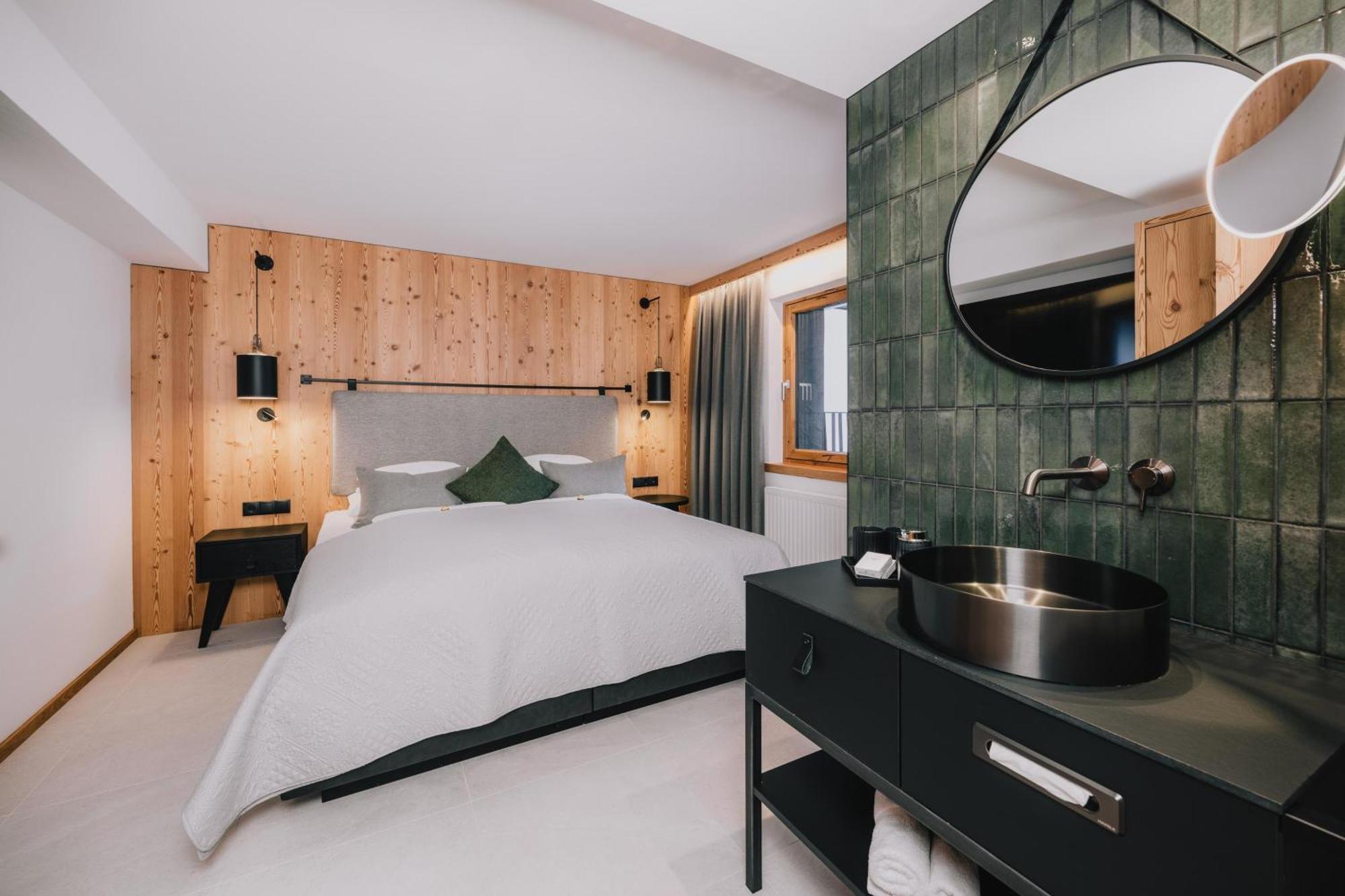 Alpinlounge Raetia Appartements イシュグル エクステリア 写真