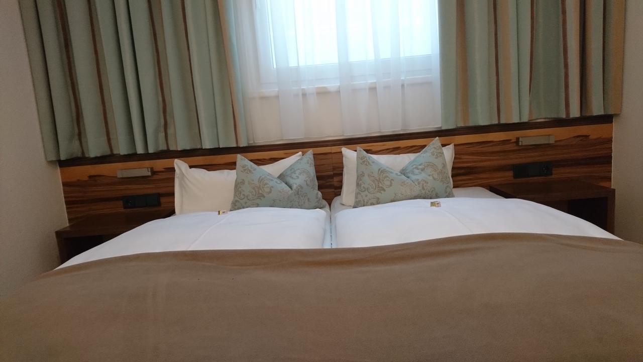 Alpinlounge Raetia Appartements イシュグル エクステリア 写真