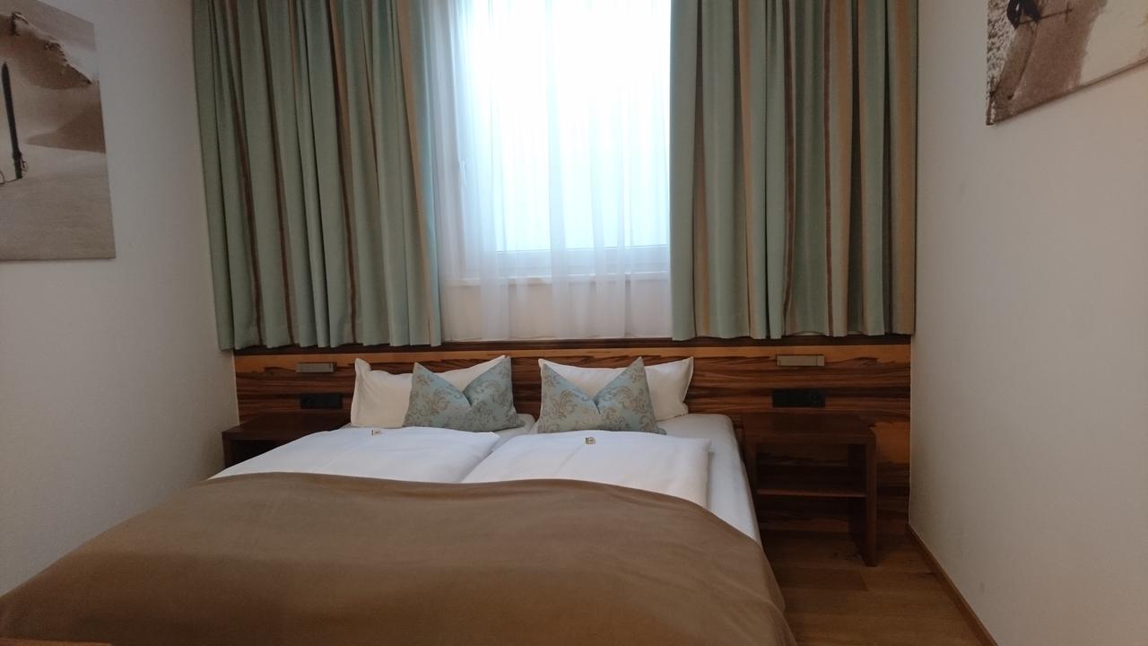 Alpinlounge Raetia Appartements イシュグル エクステリア 写真