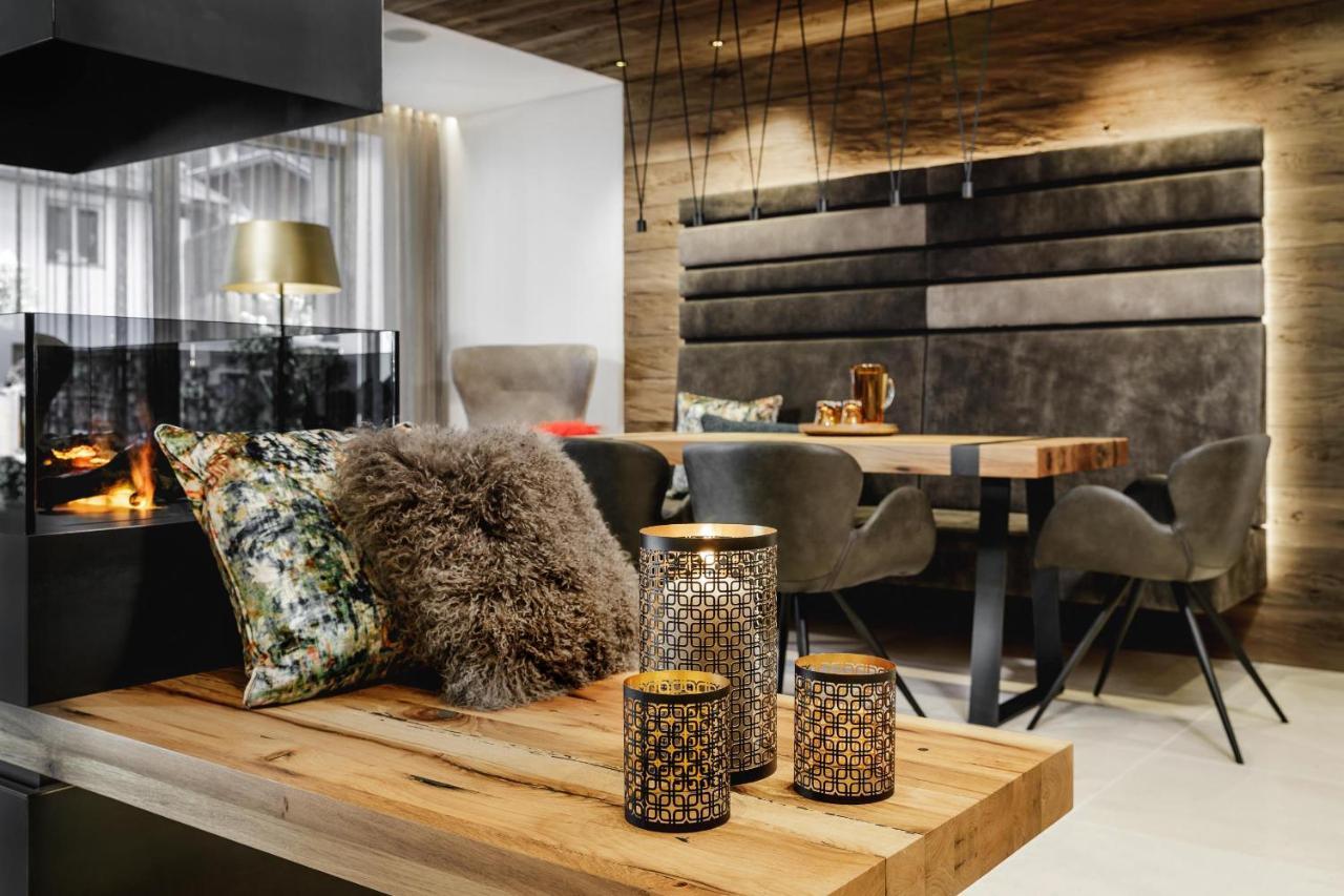 Alpinlounge Raetia Appartements イシュグル エクステリア 写真