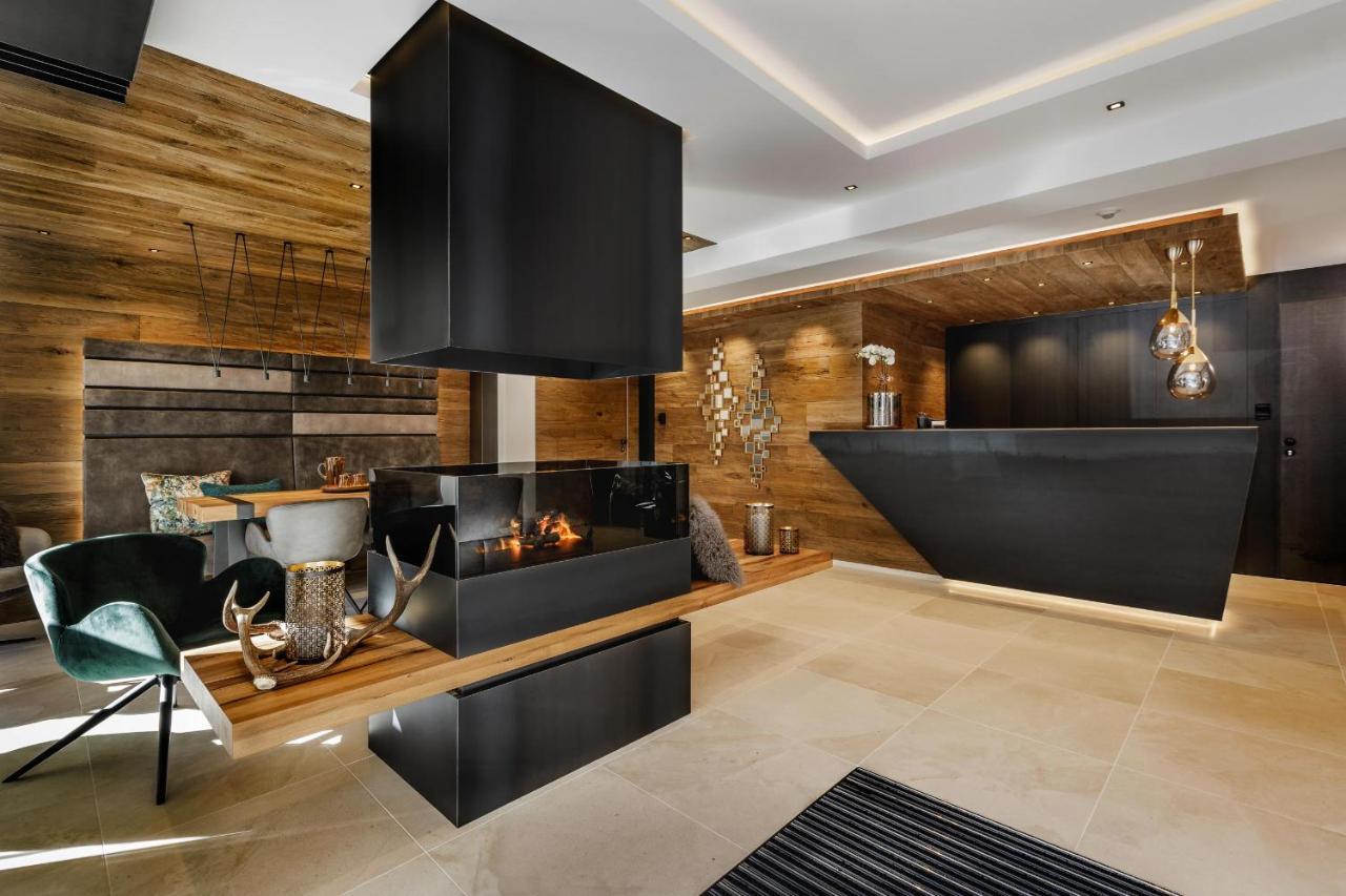 Alpinlounge Raetia Appartements イシュグル エクステリア 写真